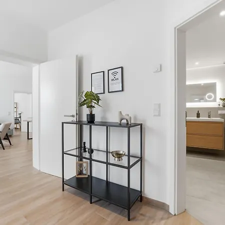 Zentrum, Naehe Dom Und Messe, 98 Qm, 3 Zi, Kostenloser Parkplatz Apartmán